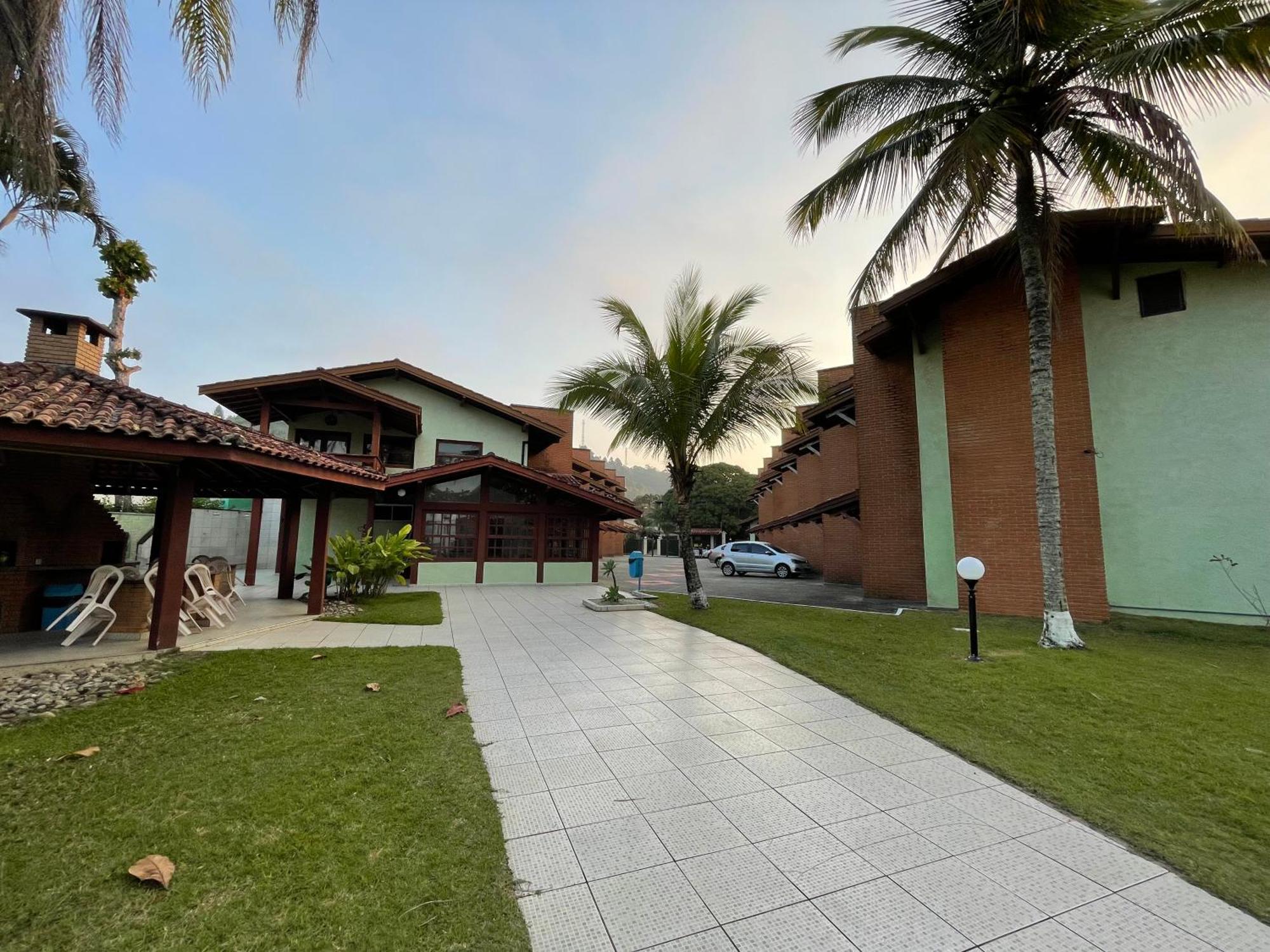 Pe Na Areia Na Praia Das Toninhas - Villagio 24 Porto Feliz Ubatuba Buitenkant foto